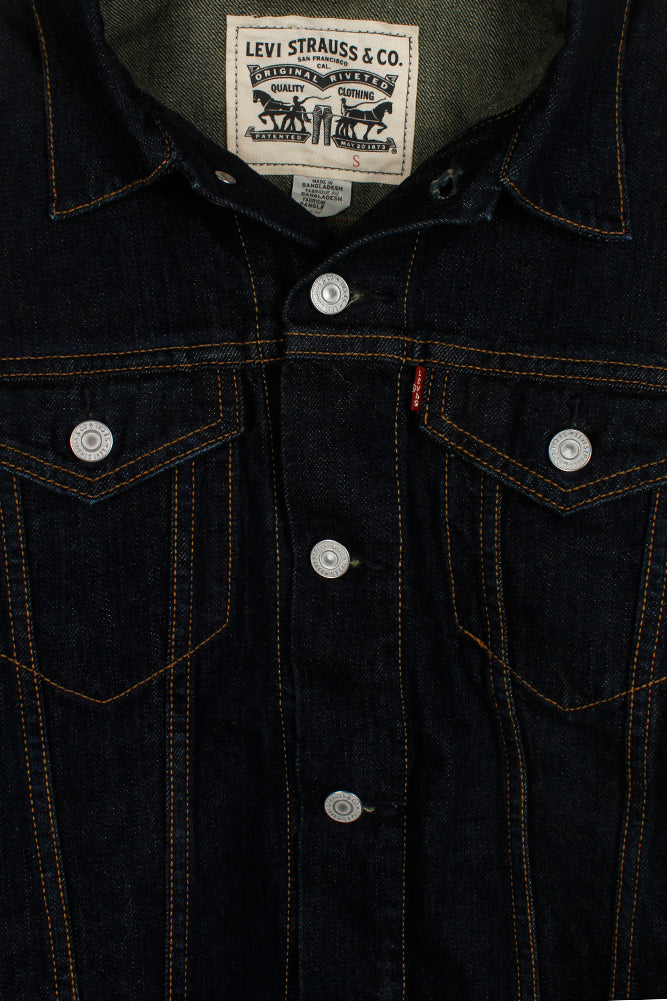Dark Blue 0001