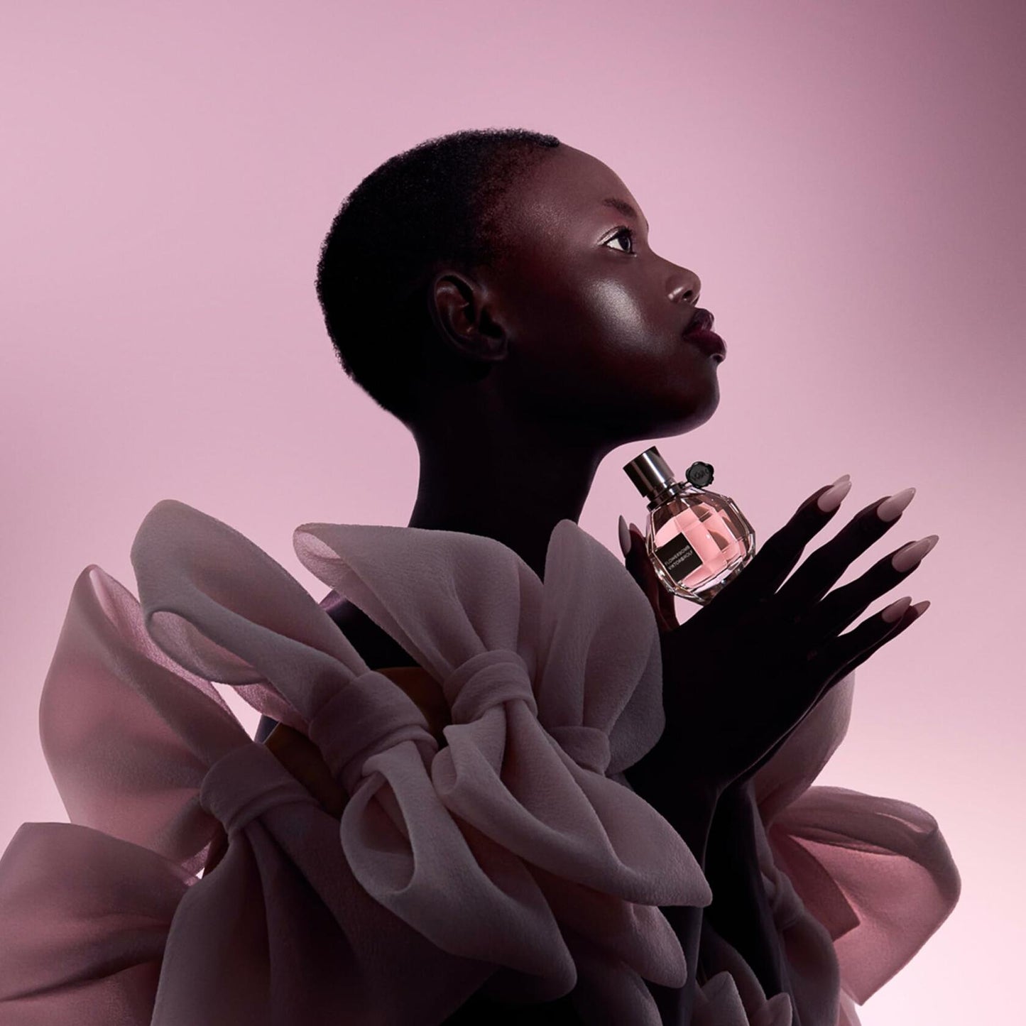 Viktor&Rolf - Flowerbomb Eau de Parfum - Women's Perfume - Floral & Woody - With Notes of Vanilla, Jasmine, & Rose - 0.68 Fl Oz