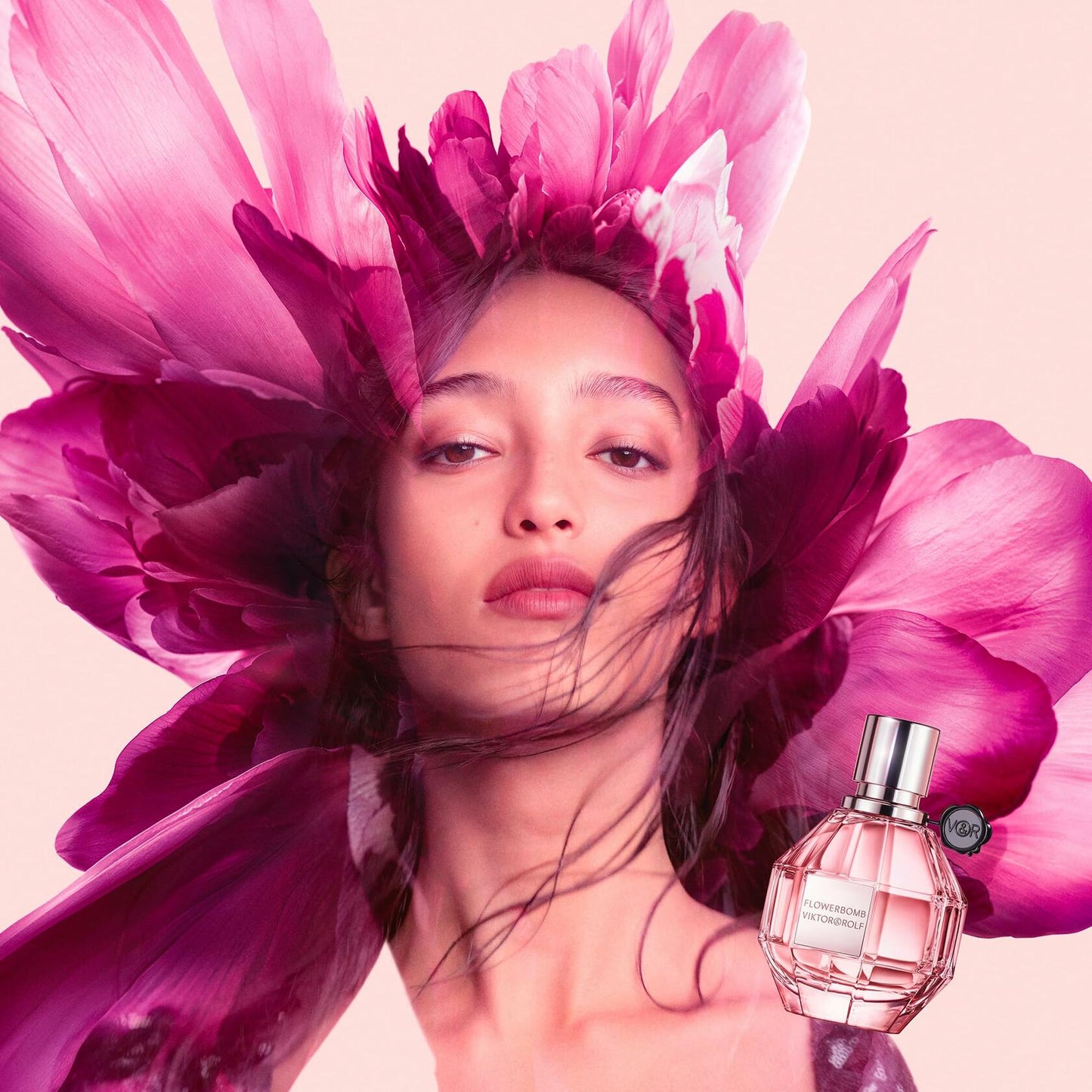 Viktor&Rolf - Flowerbomb Eau de Parfum - Women's Perfume - Floral & Woody - With Notes of Vanilla, Jasmine, & Rose - 0.68 Fl Oz
