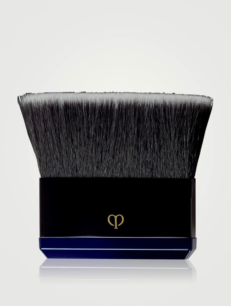 Cle de Peau Beaute Radiant Powder Foundation Brush
