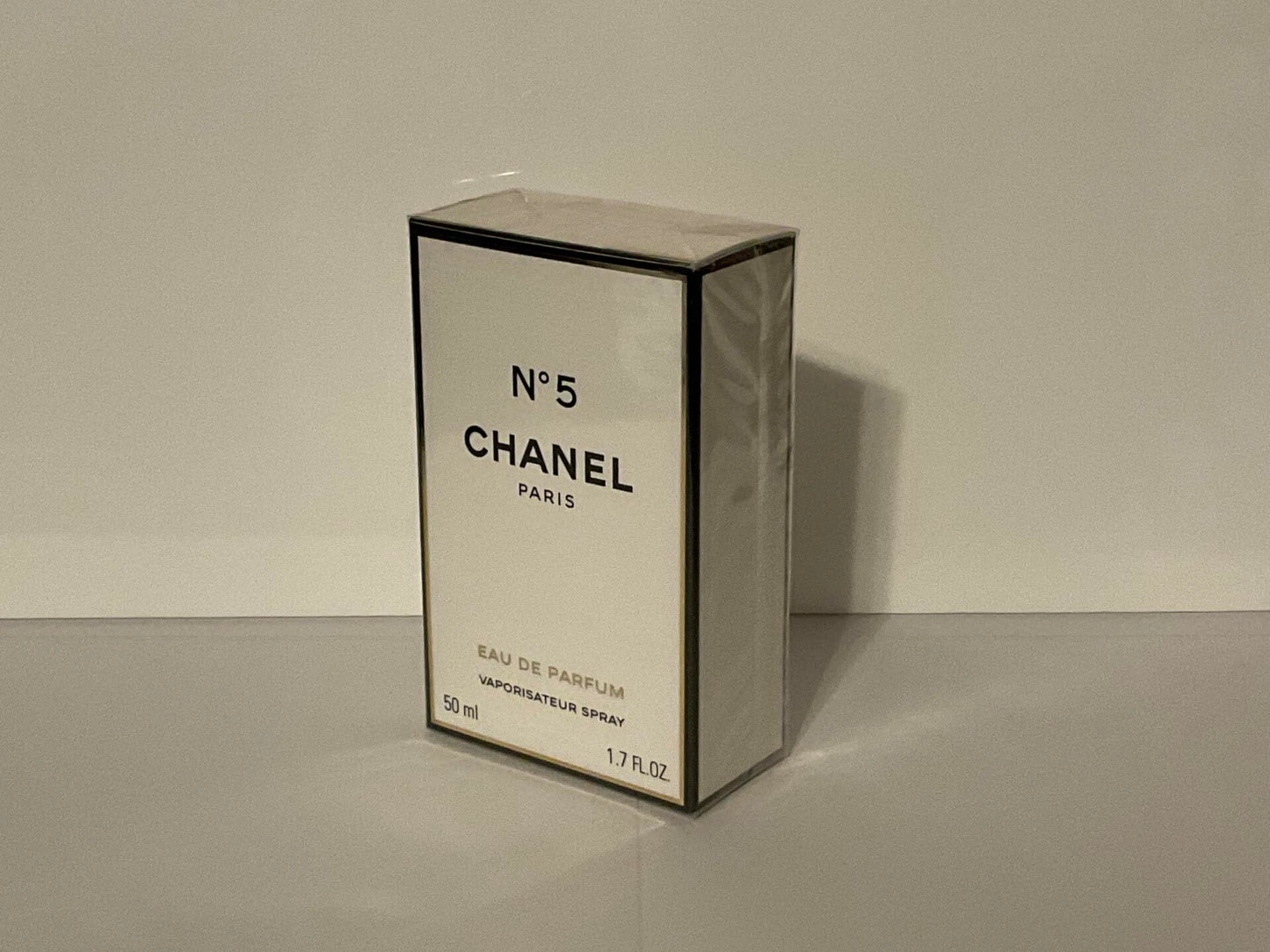 No.5 Eau De Parfum Spray (Cristal Bottle) - 50ml/1.7oz