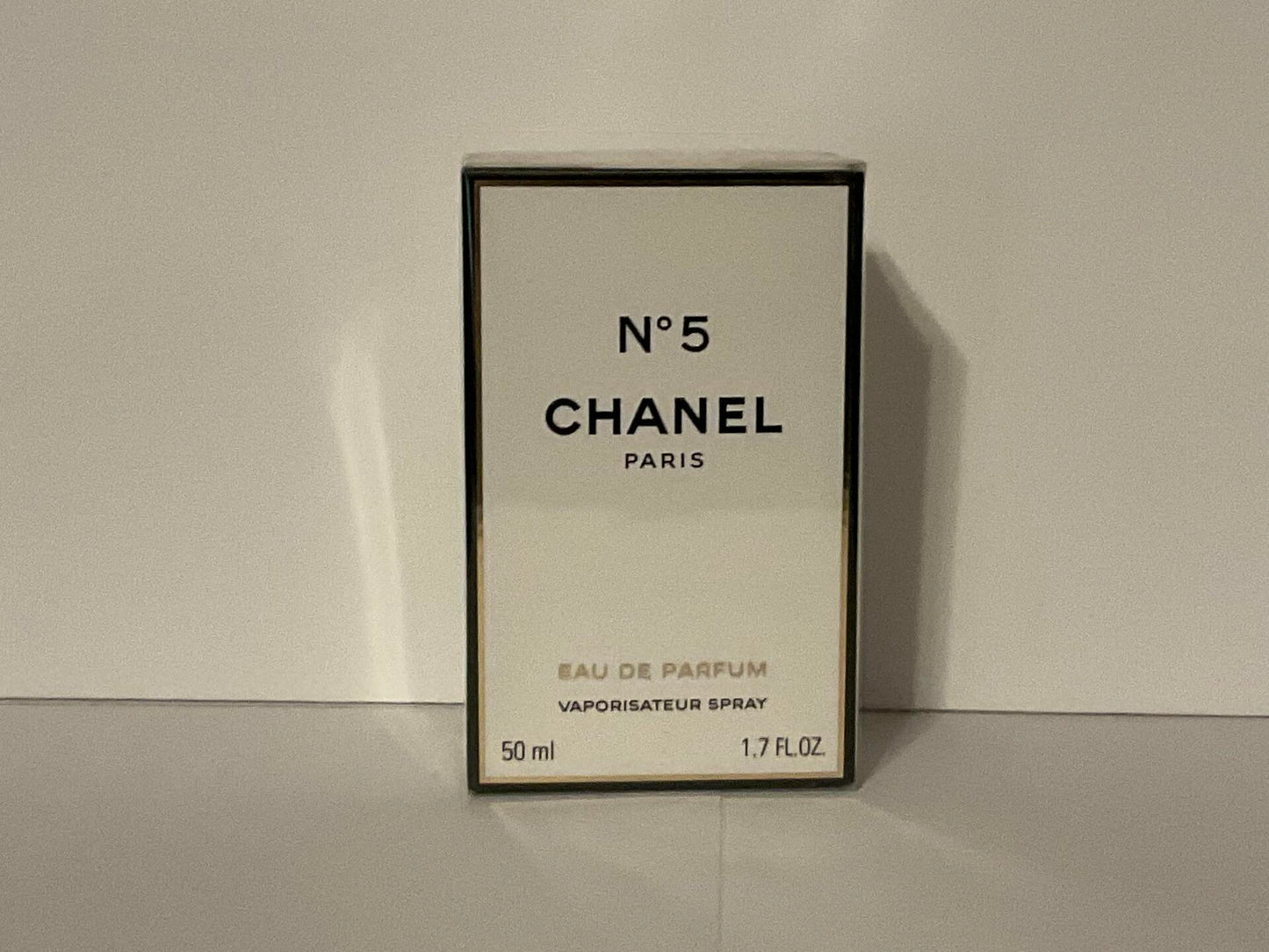 No.5 Eau De Parfum Spray (Cristal Bottle) - 50ml/1.7oz